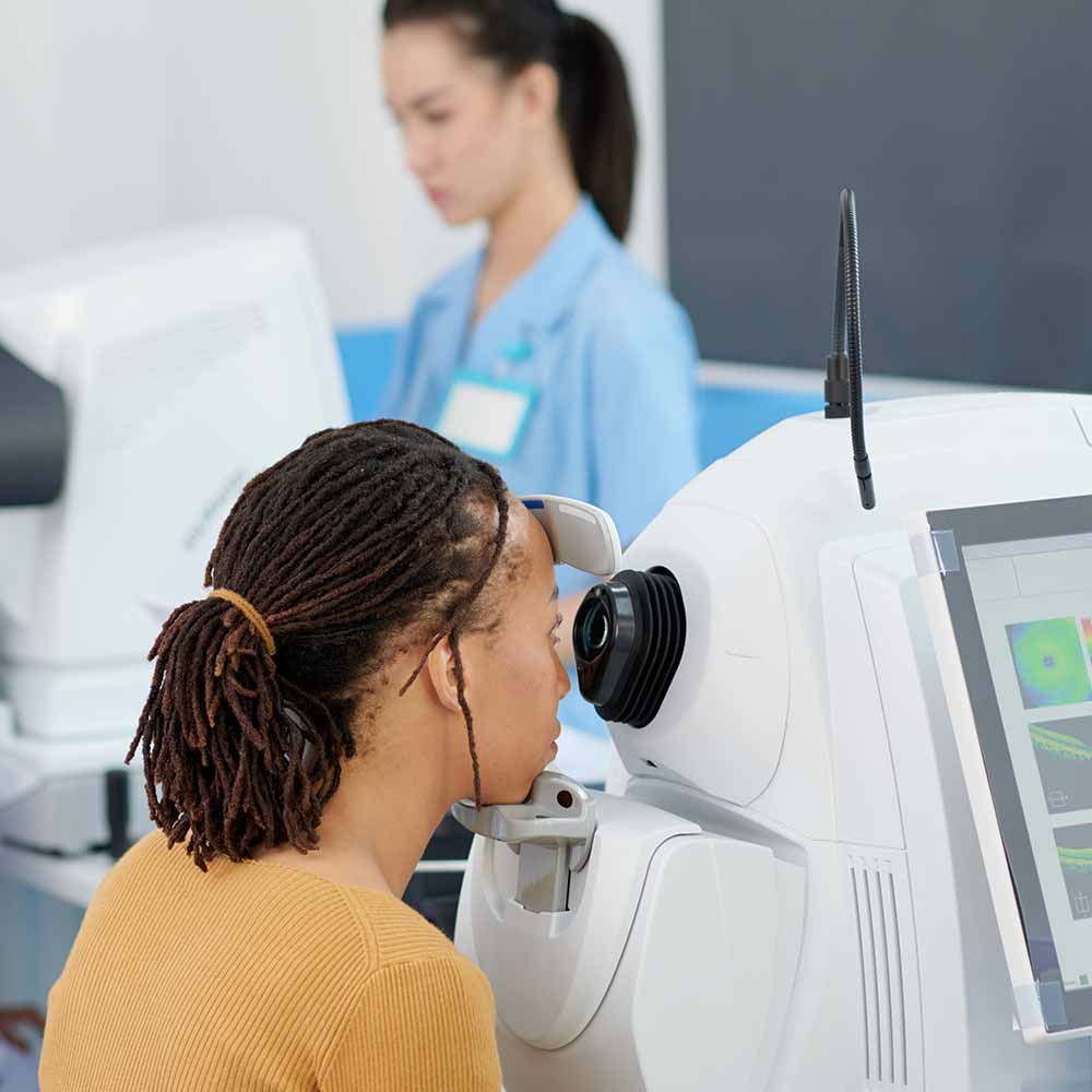 la retinografia o fondo de ojo es una prueba macroscopica de imagen donde se pueden ver las patologías de la retina